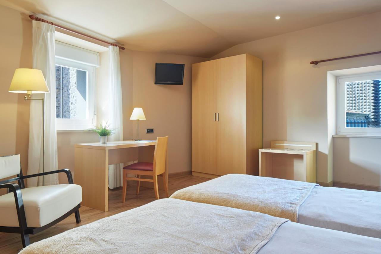 Iraipe Santuario De Arantzazu Hotel Оньяте Экстерьер фото